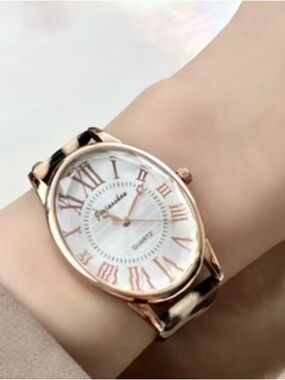 Women's Rose Gold Watch with White Dial and Tortoiseshell Strap